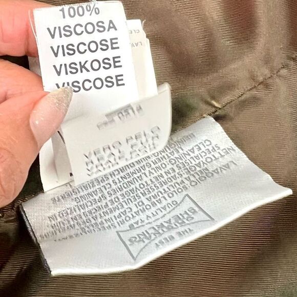 Axel's Vail Colorado Parka  With Leather and Real Fur - Picture 10 of 16